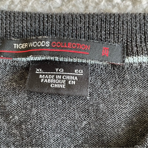 Tiger Woods Collection Wool Sweaters Mens XL Gray/Black V-Neck Pullover Golf coz - Picture 4 of 14